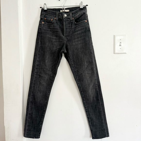 Levi’s Wedgie Skinny Jeans Washed Black Size 24 - Picture 1 of 5